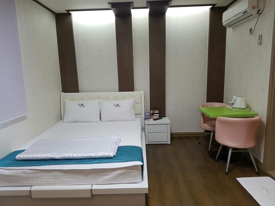 Gwangyang  Raon Hotel מראה חיצוני תמונה